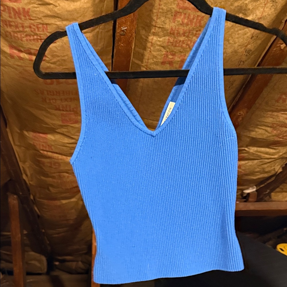 Babaton Vibrant Blue Ribbed V-Neck Top